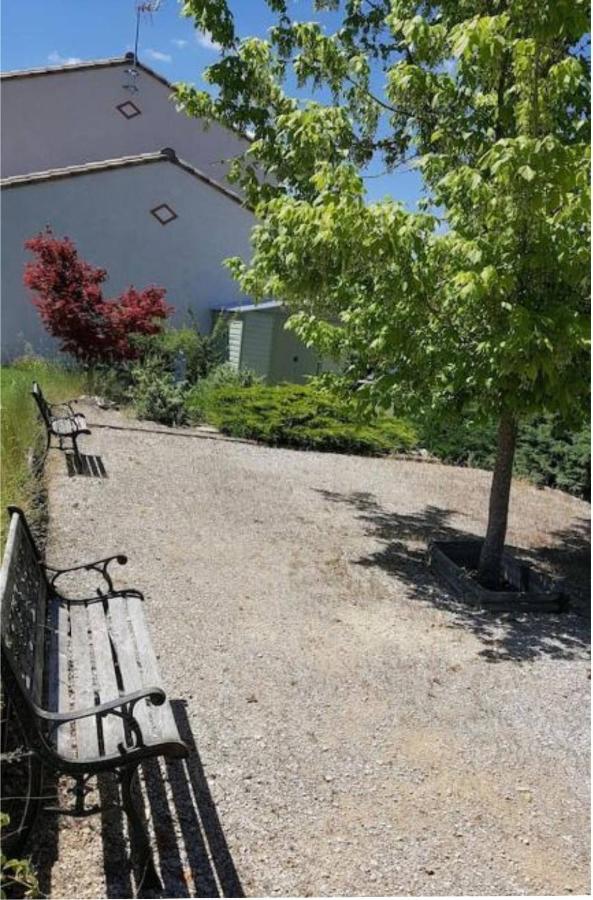 Logement Avec Piscine, Classe 3 Etoiles, De 42 M2 Tout Confort Au Calme Pour Un Couple Cahuzac-sur-Vère Exteriér fotografie